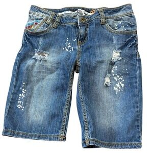 MUDD Lowrise Jean Bermuda Distressed Shorts Juniors 3 Boho Hippie Casual Color